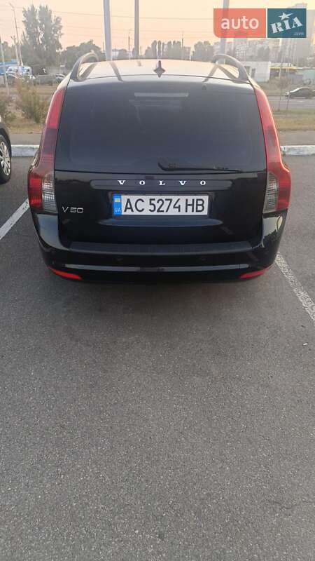 Volvo V50 2011
