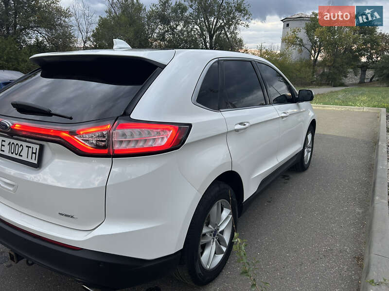 Ford Edge 2015