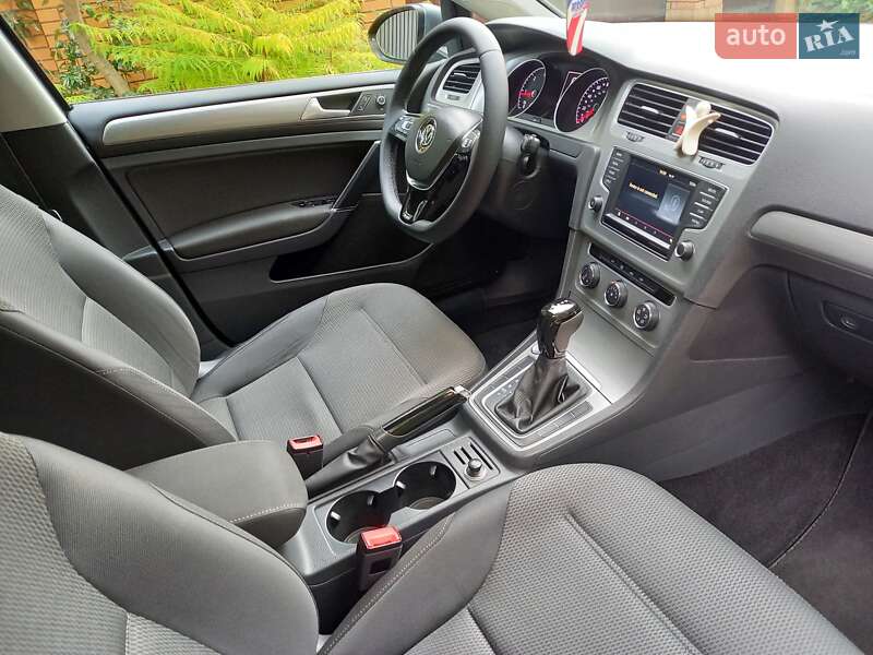 Volkswagen Golf 2015