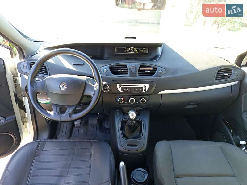 Renault Scenic 2013