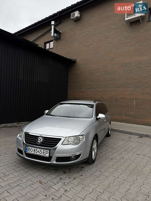Volkswagen Passat 2010