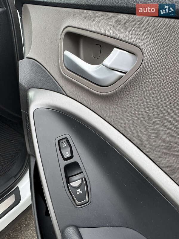 Hyundai Santa FE 2016