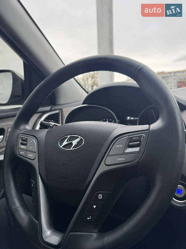 Hyundai Santa FE 2016