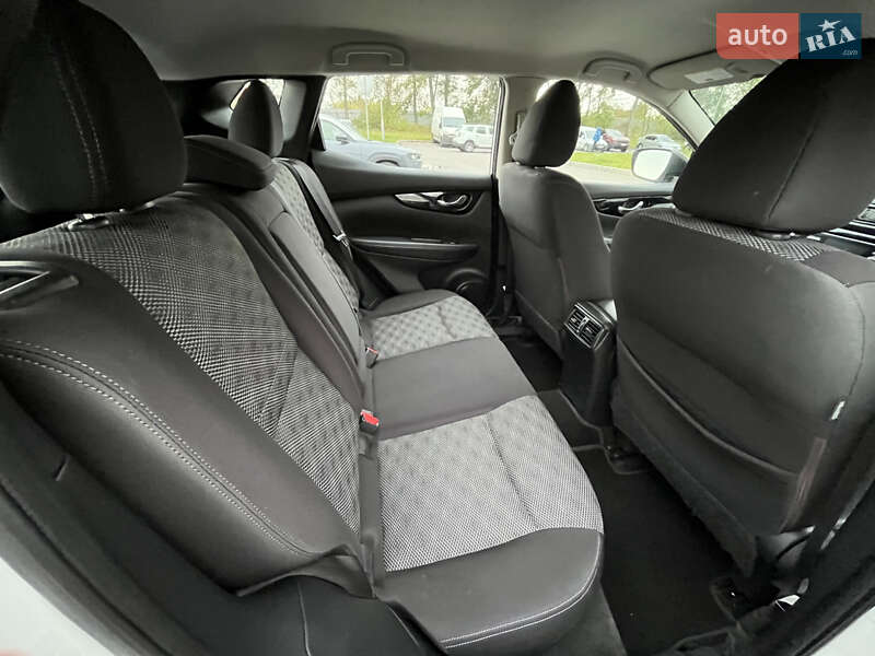 Nissan Rogue Sport 2017