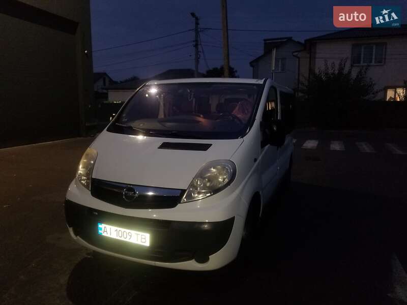 Opel Vivaro 2011
