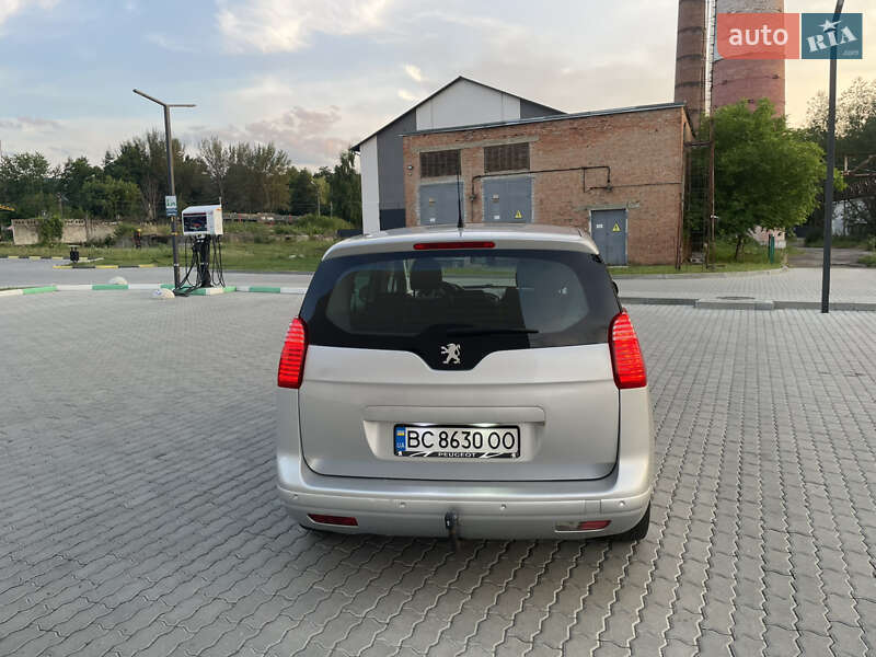Peugeot 5008 2010