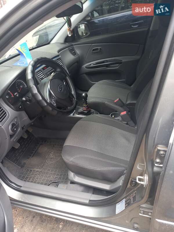 Kia Rio 2010