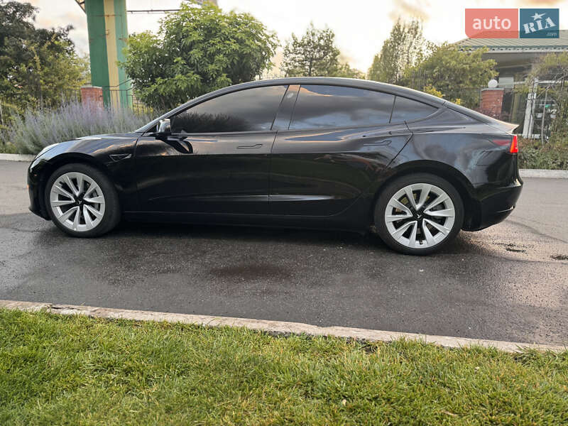 Tesla Model 3 2022