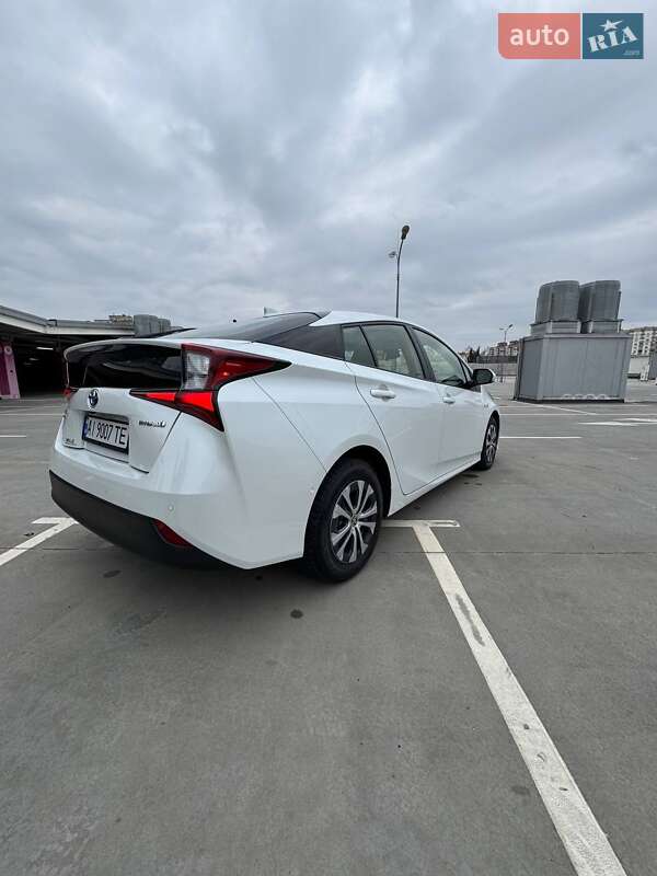 Toyota Prius 2020