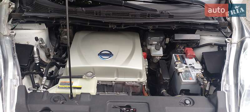 Nissan Leaf 2014