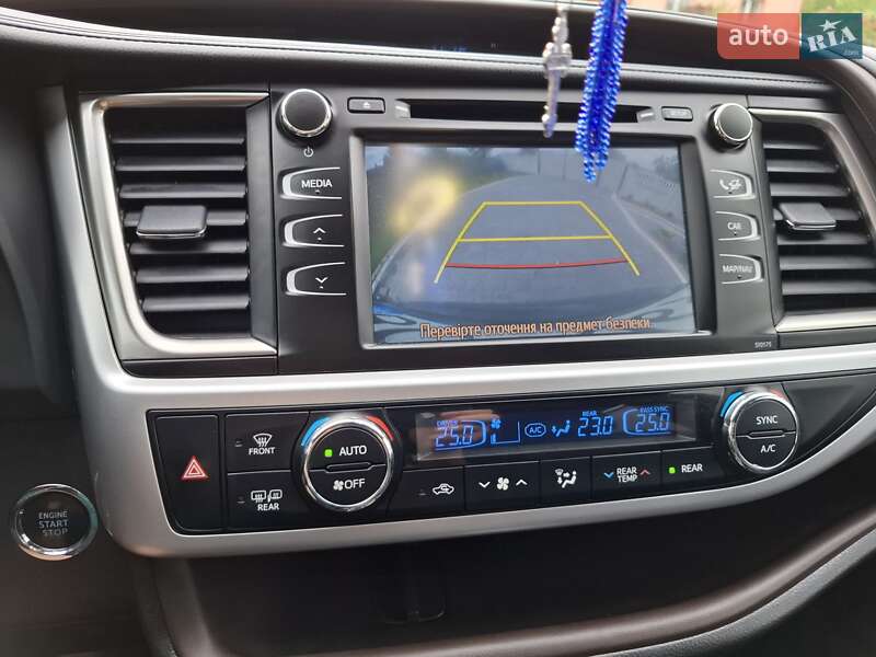 Toyota Highlander 2019