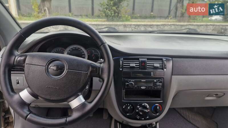 Chevrolet Lacetti 2011