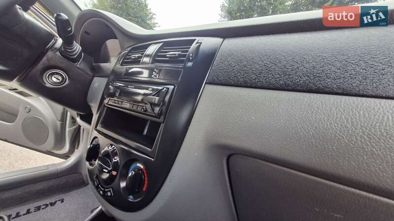 Chevrolet Lacetti 2011