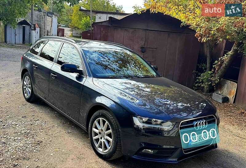 Audi A4 2014