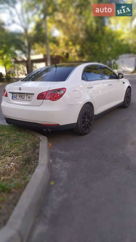 MG 550 2011