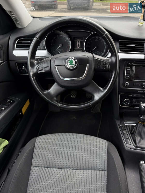 Skoda Superb 2013