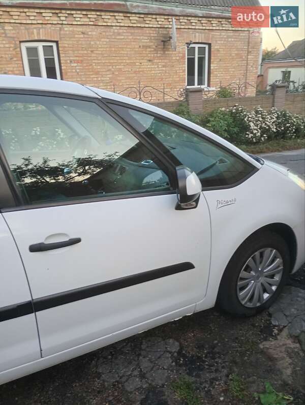 Citroen C4 Picasso 2011