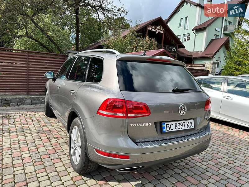 Volkswagen Touareg 2012