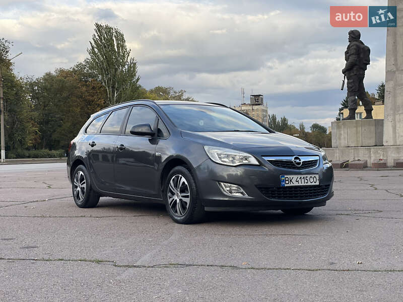 Opel Astra 2010