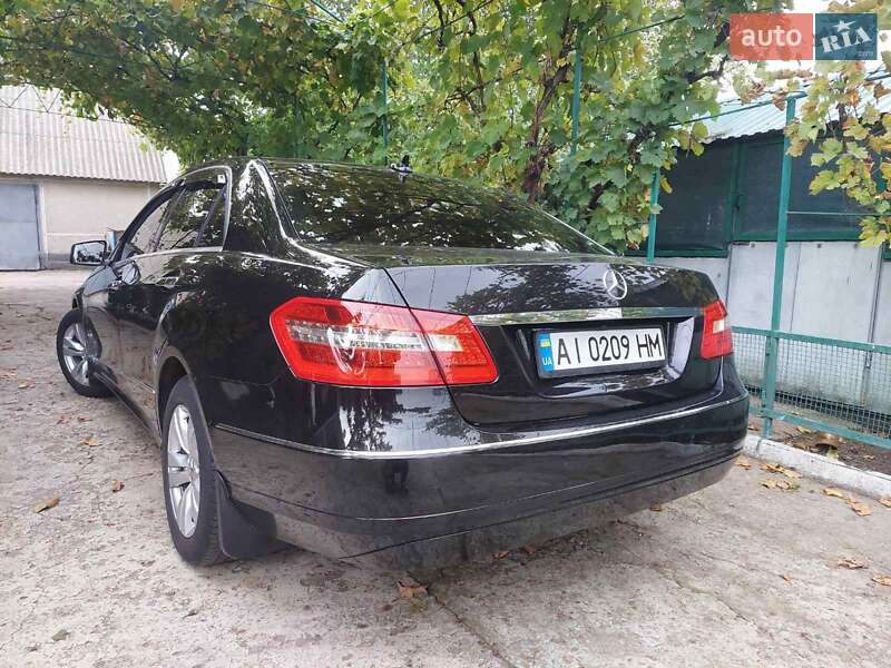Mercedes-Benz E-Class 2010