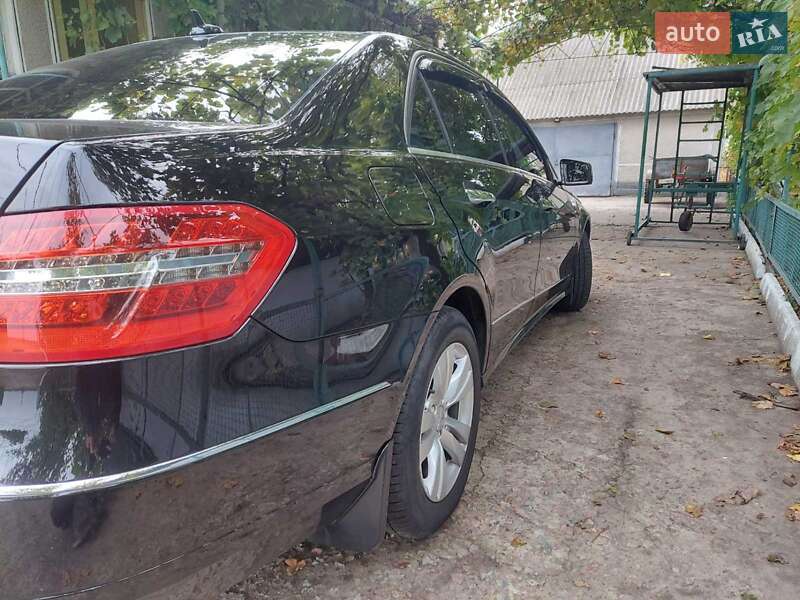 Mercedes-Benz E-Class 2010