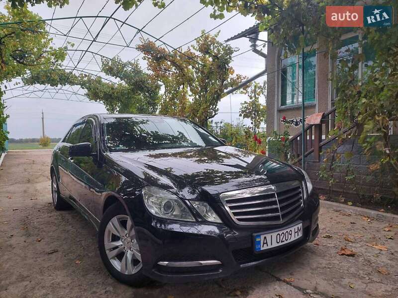 Mercedes-Benz E-Class 2010