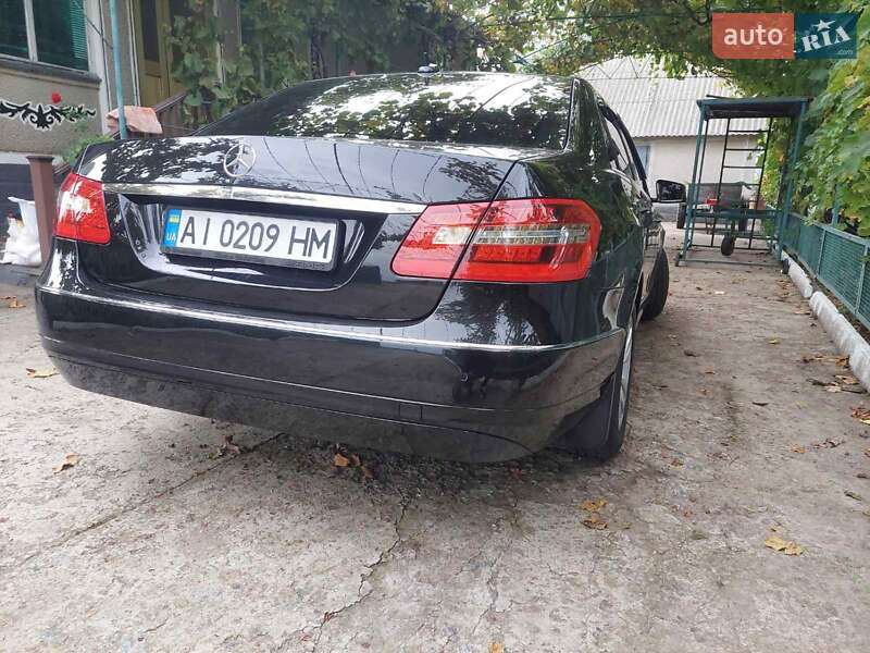 Mercedes-Benz E-Class 2010