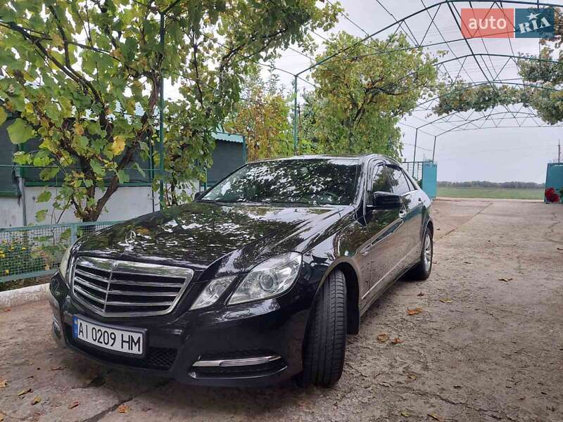 Mercedes-Benz E-Class 2010