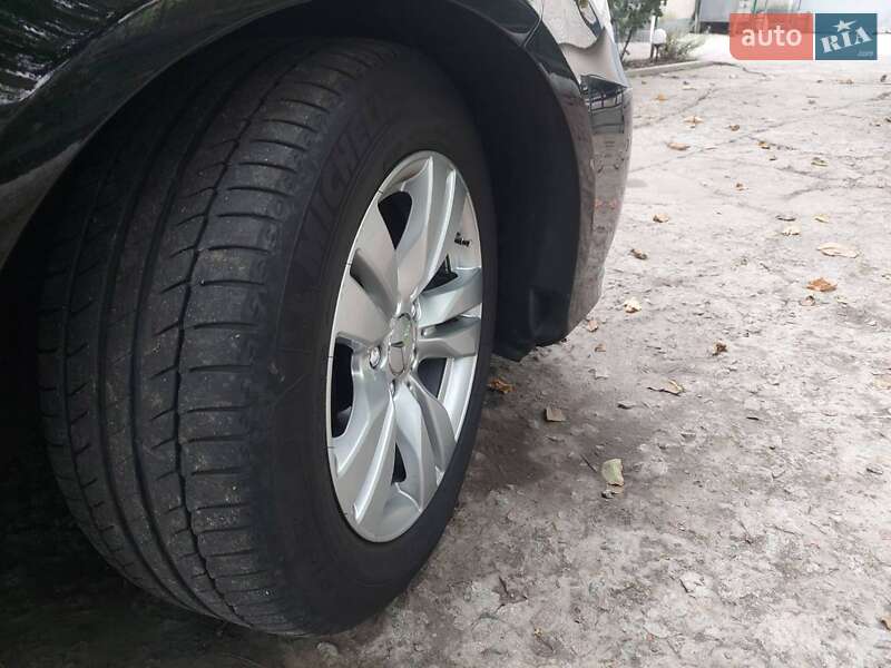 Mercedes-Benz E-Class 2010