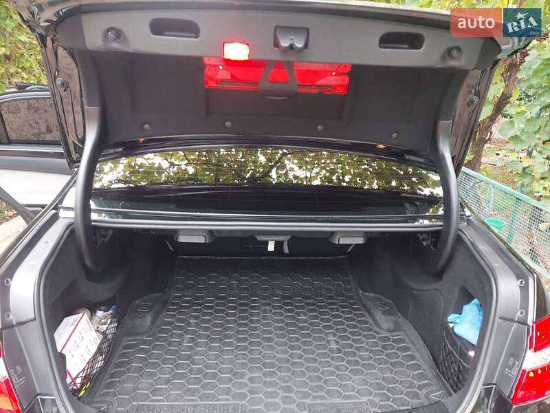 Mercedes-Benz E-Class 2010