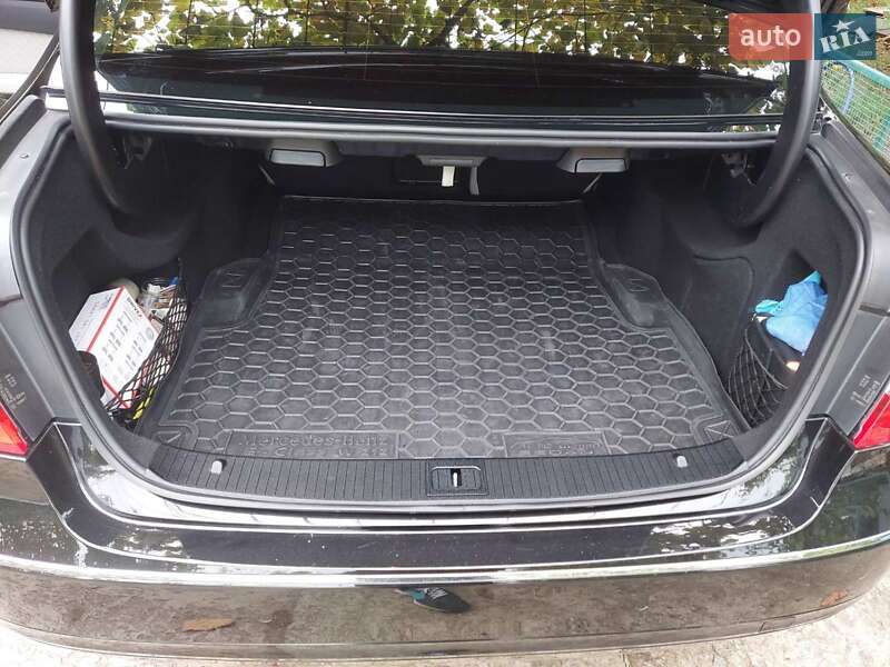 Mercedes-Benz E-Class 2010