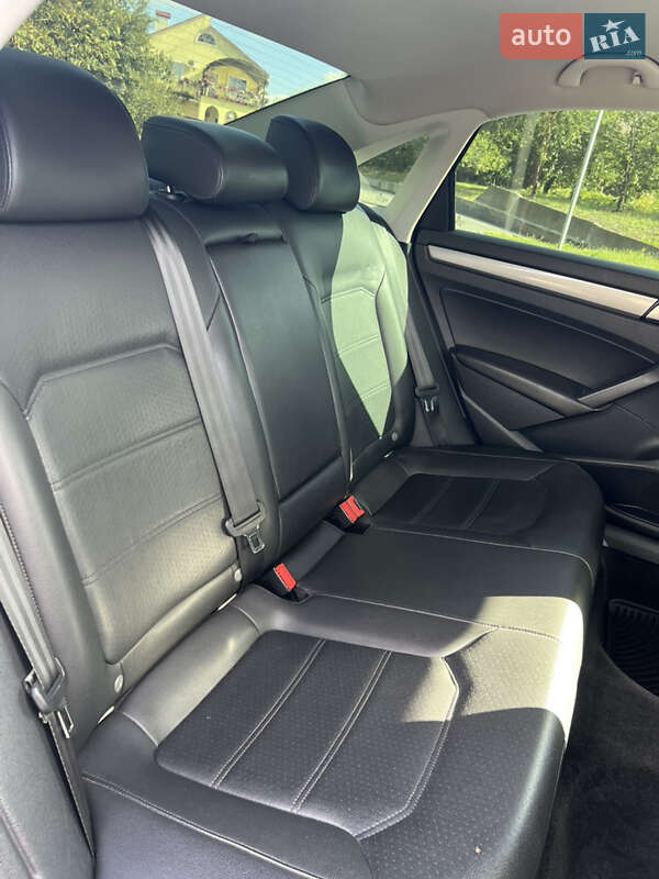 Volkswagen Passat 2015