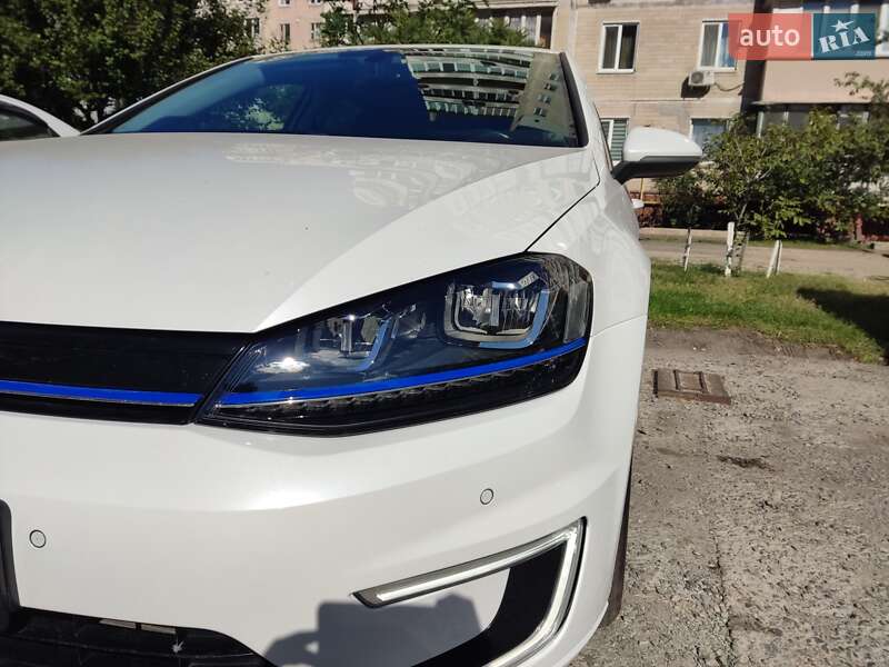 Volkswagen e-Golf 2014