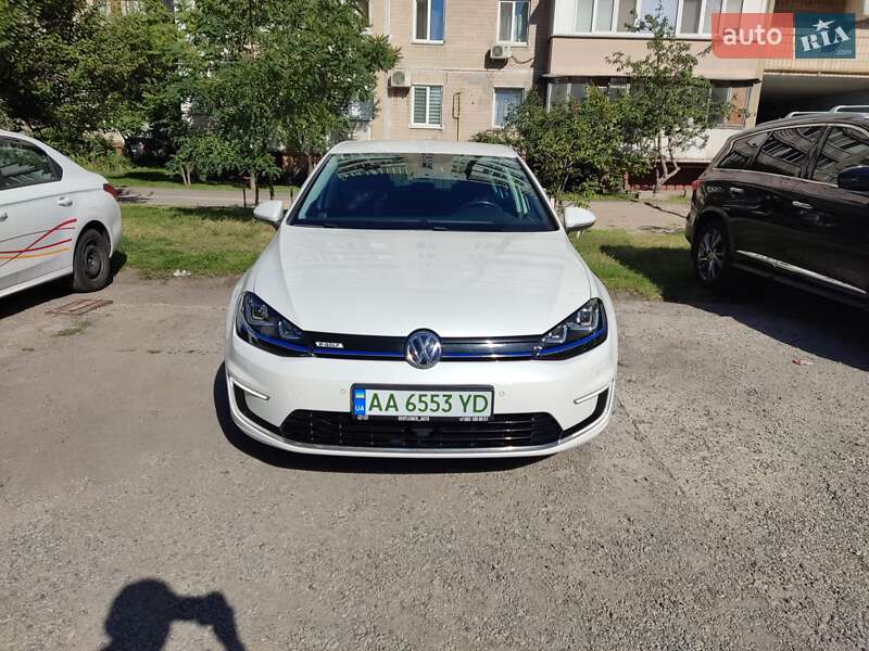 Volkswagen e-Golf 2014