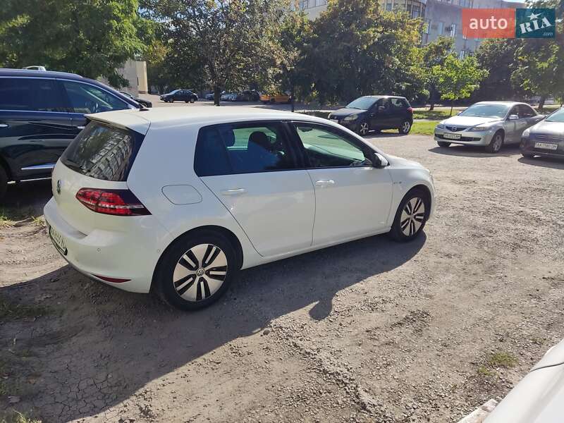Volkswagen e-Golf 2014
