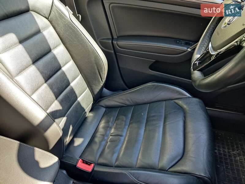 Volkswagen e-Golf 2014