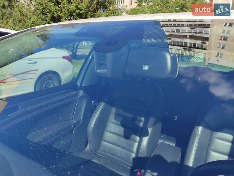 Volkswagen e-Golf 2014