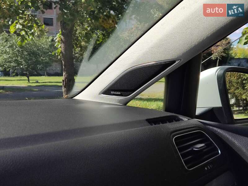 Volkswagen e-Golf 2014