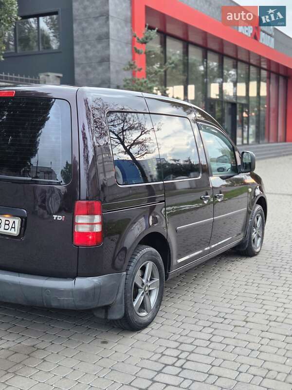 Volkswagen Caddy 2012