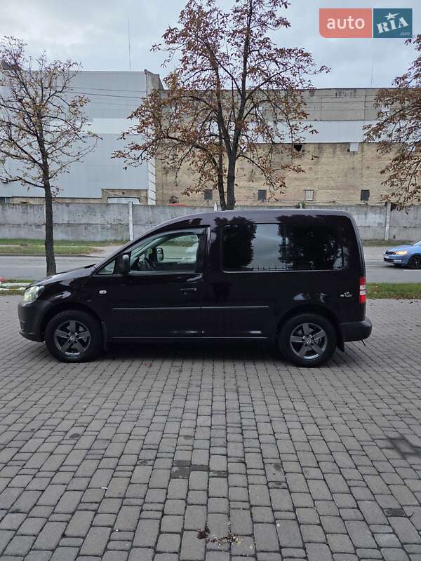 Volkswagen Caddy 2012