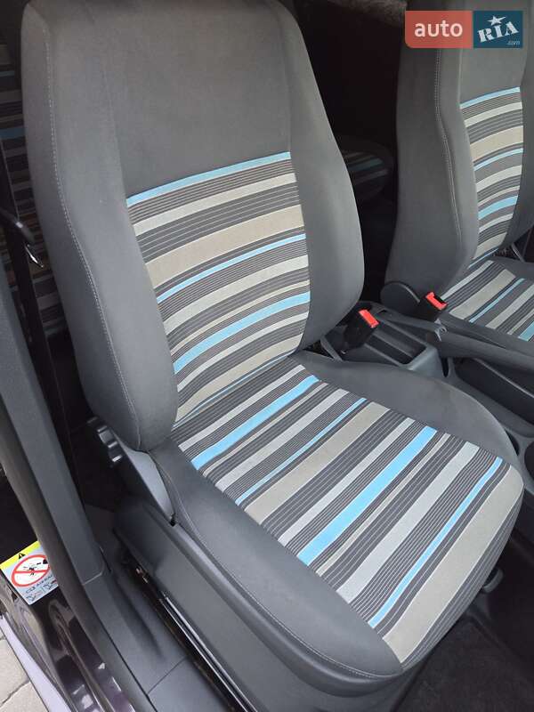 Volkswagen Caddy 2012