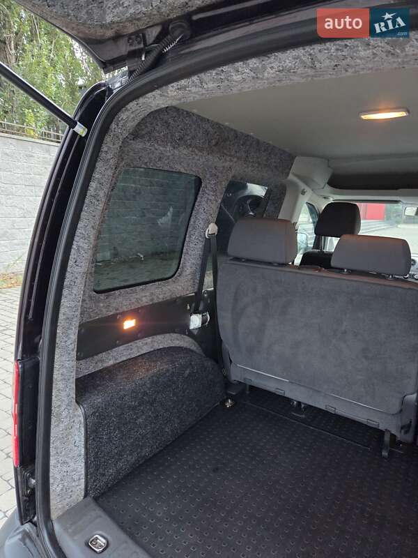 Volkswagen Caddy 2012