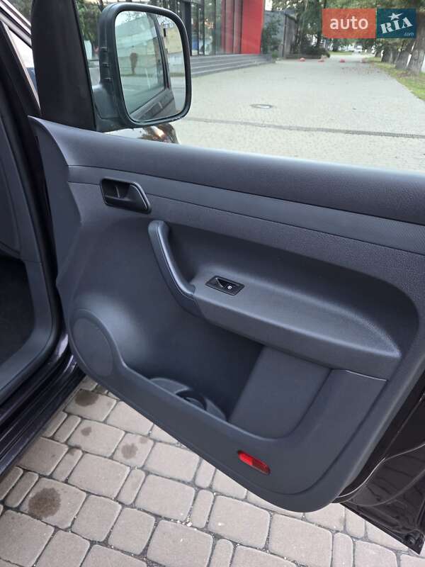 Volkswagen Caddy 2012