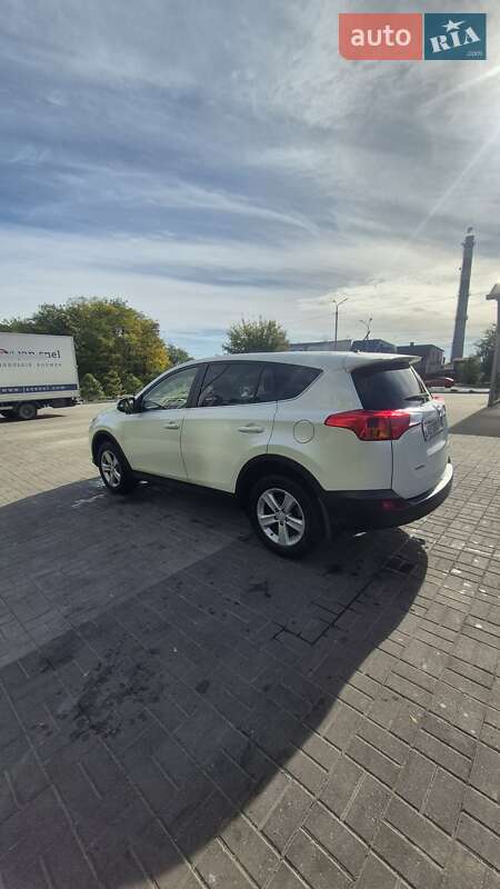 Toyota RAV4 2013