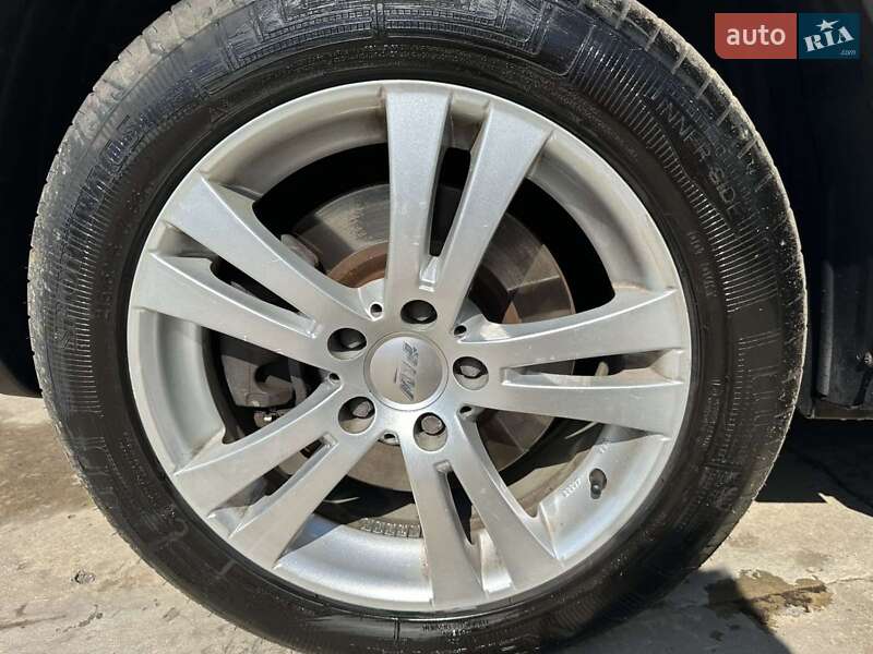 Nissan Qashqai+2 2009