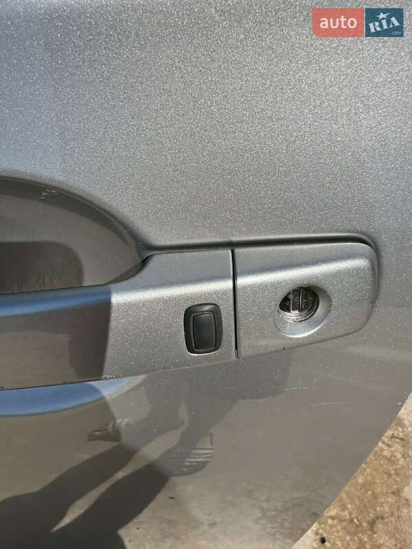 Nissan Qashqai+2 2009