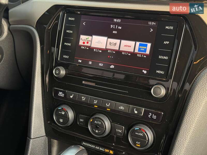 Volkswagen Passat 2019