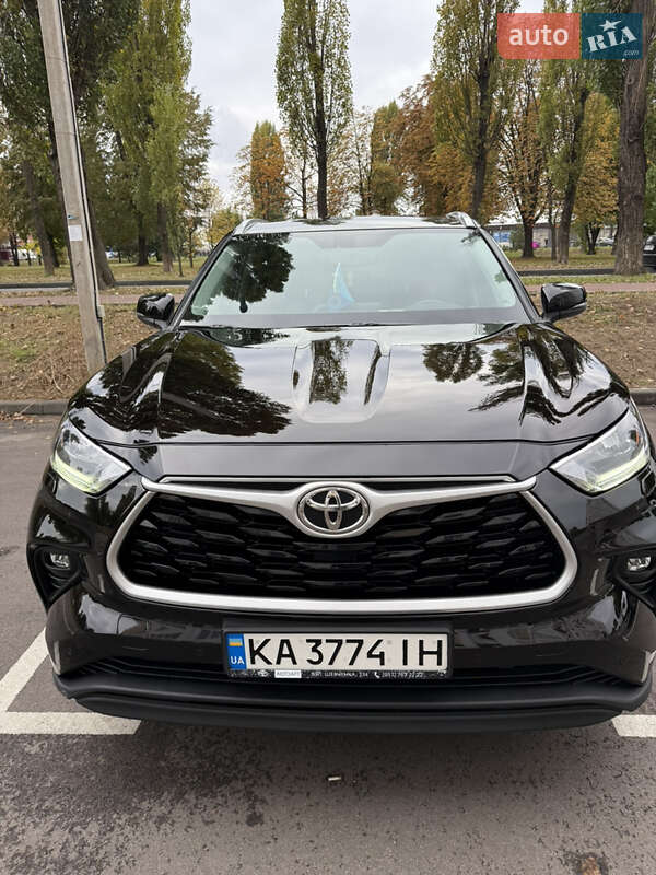 Toyota Highlander 2020