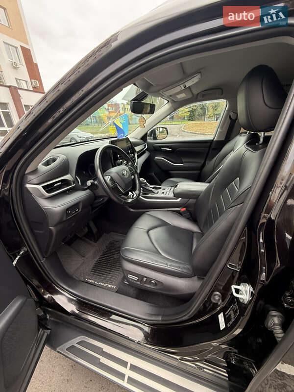 Toyota Highlander 2020