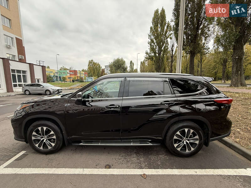 Toyota Highlander 2020